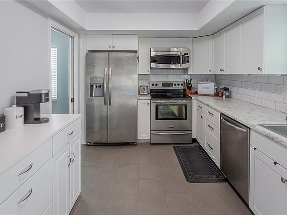 2nd image of 2516 Briarwood Ct