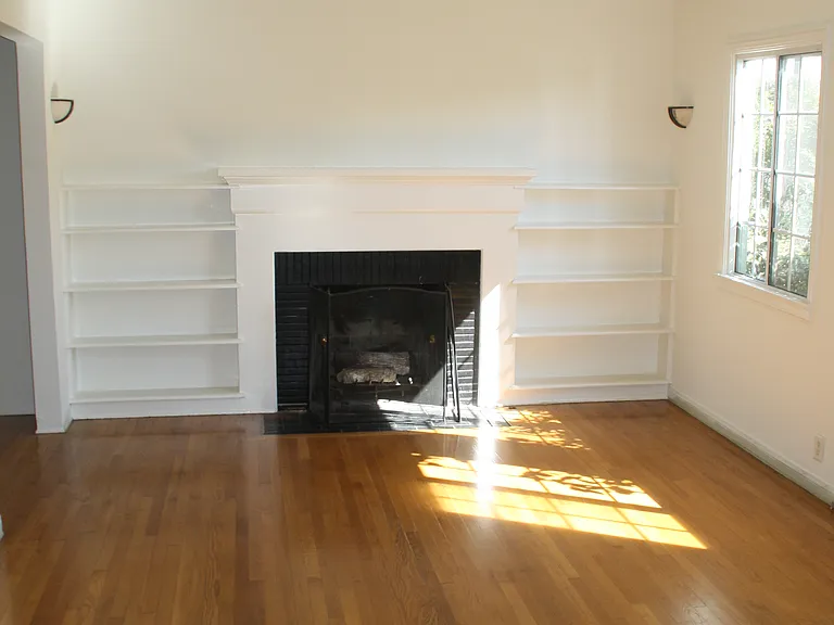 2125 Ocean Park Blvd #2125 — Photo 7