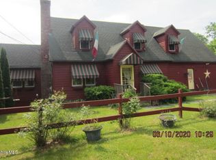 2683 State Rd, Richmond, MA 01254