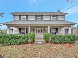 260 Sandy Lake Cir, Fayetteville, GA 30214
