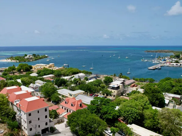 2-B Kirkegade Hus, St. Croix, VI 00820