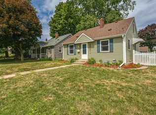 1221 Hubbard Ave, Saint Paul, MN 55104