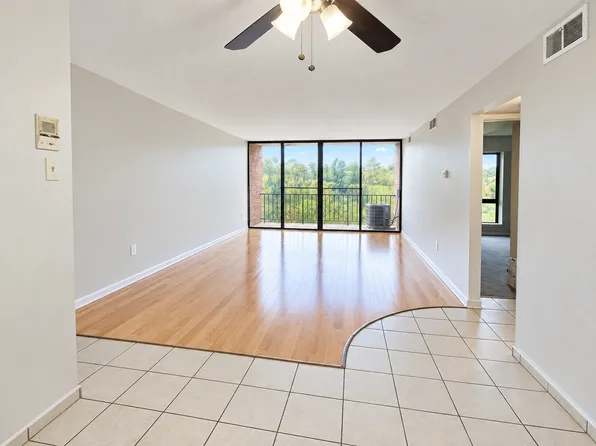 Kensington Terrace, 5050 Doyle Rd #301, Pittsburgh, PA 15227