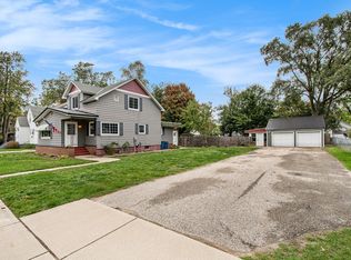 321 N Colonial St, Zeeland, MI 49464