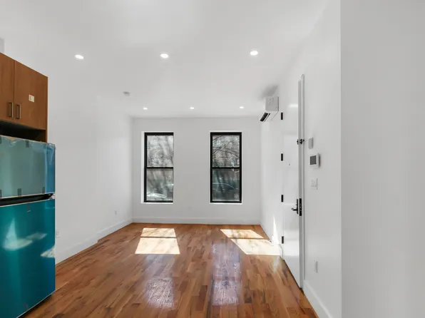 319 Marion Street image 1 of 18