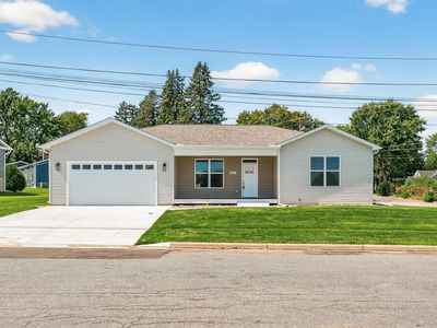 2007 6th St N, North Saint Paul, MN, 55109