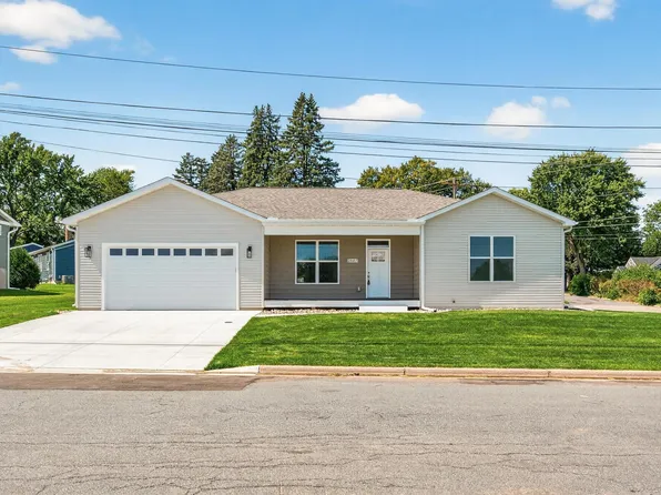 2007 6th St N, North Saint Paul, MN 55109