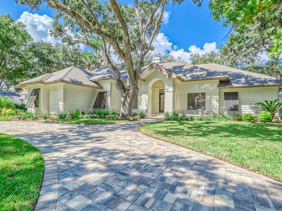 1st image of 105 Plantation Cir