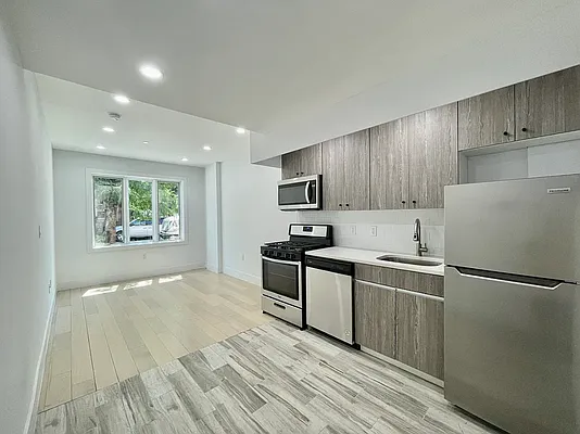 Rented by Oxford Property Group | media 19