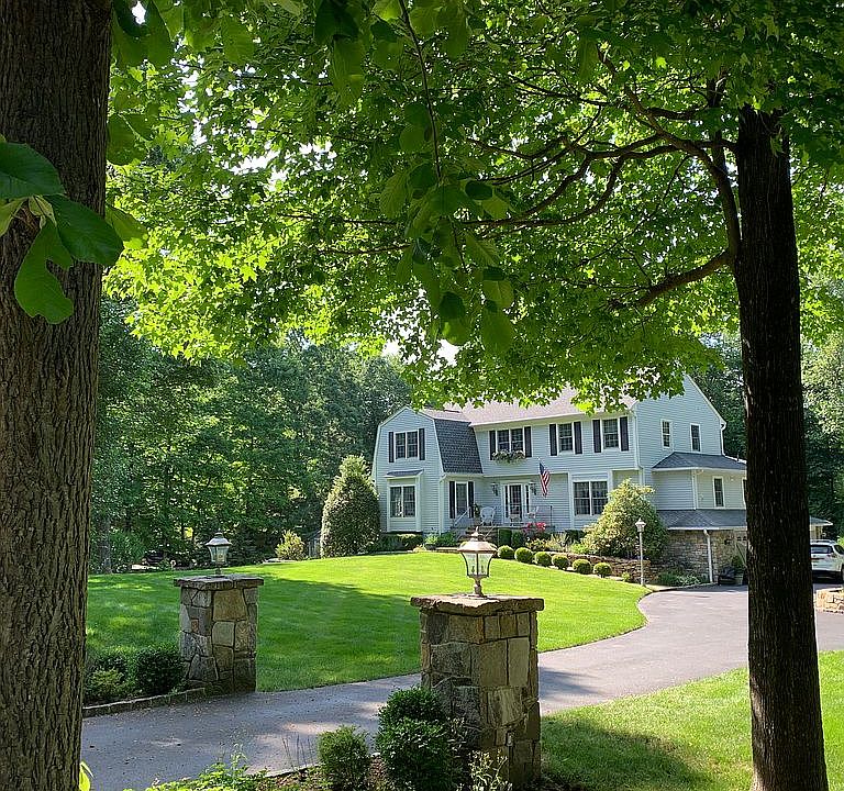 1st image of 51 Oscaleta Rd
