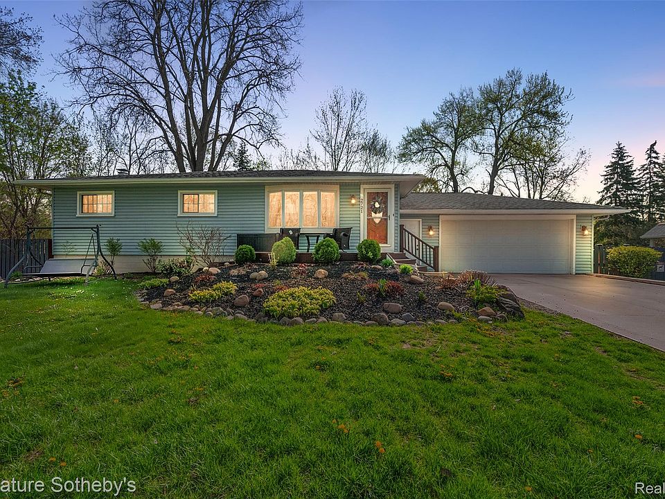 1st image of 2721 Midvale Dr
