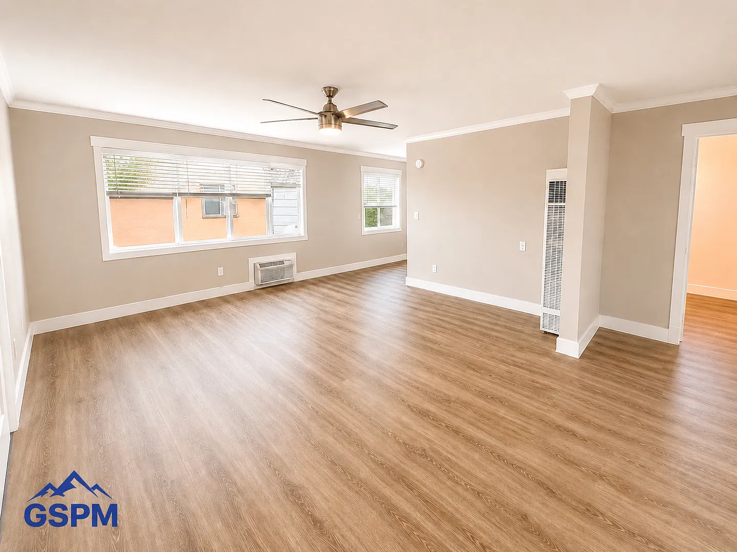 Emerald Ave Apartments — Photo 3