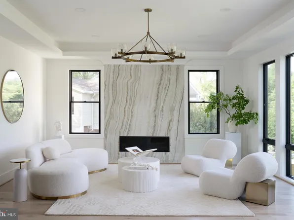 935 Dead Run Dr, Mc Lean, VA 22101