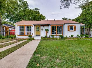 4825 Roanoke St, Fort Worth, TX 76116