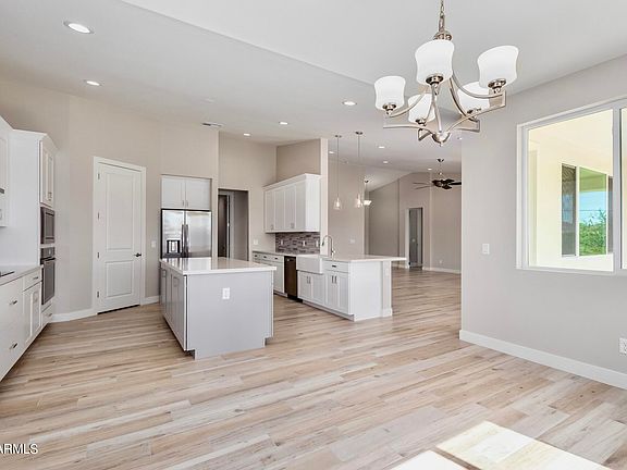5th image of 28969 N Phoebe Place N #7