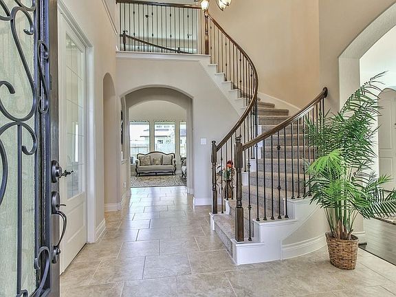 4th image of 11107 Deltfield Ct