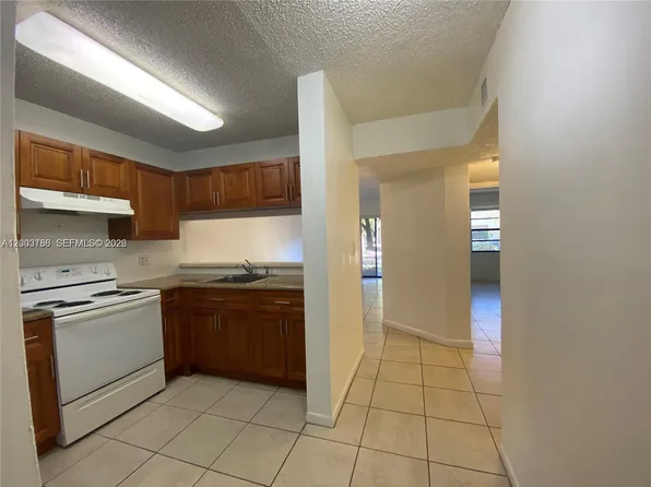 4033 Lakeside Dr, Fort Lauderdale, FL
