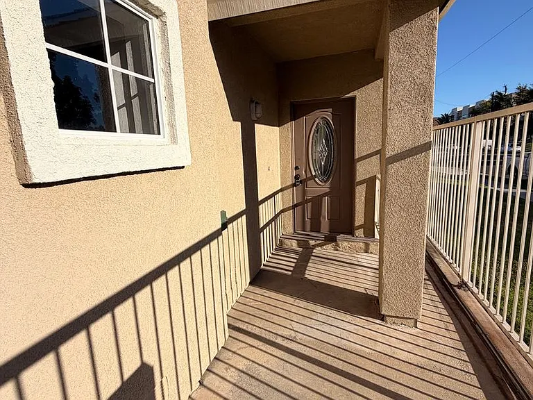 5762 Rostrata Ave — Photo 6