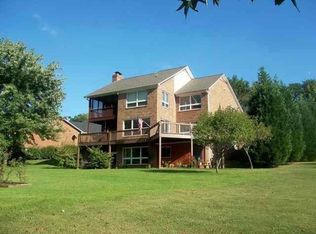 325 Hillcove Point, Wellford, SC 29385