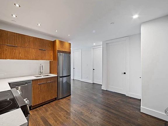 2nd image of 495 Saint Johns Pl #6B