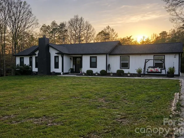 9630 Robinson Church Rd, Harrisburg, NC 28075