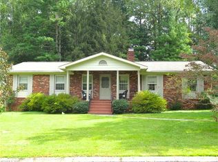 92 Pine St, Brevard, NC 28712