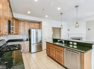 5653 Harrington Falls Ln UNIT H, Alexandria, VA 22312