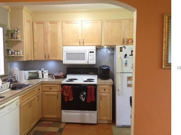 3rd image of 133 39th Ave NE