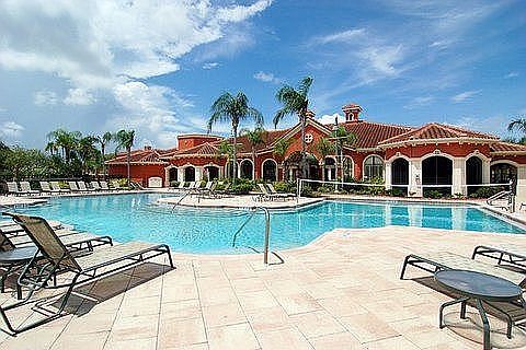 Grand Venezia Pool