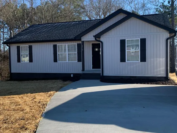 210 Mountain View Cir, Chatsworth, GA 30705