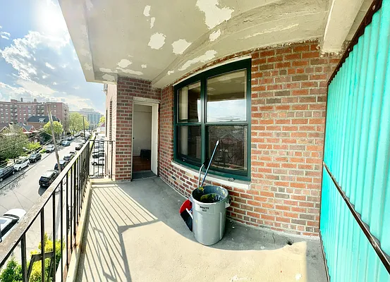 Rented by EastMount Realty LLC | media 11