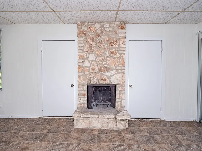 545 Olney Dr — Photo 7
