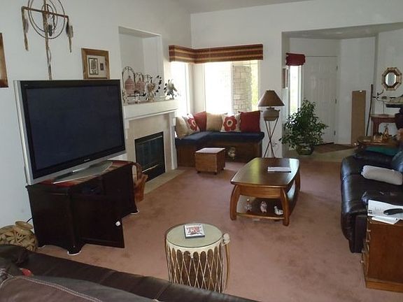 3rd image of 5230 Mesa Verde Dr