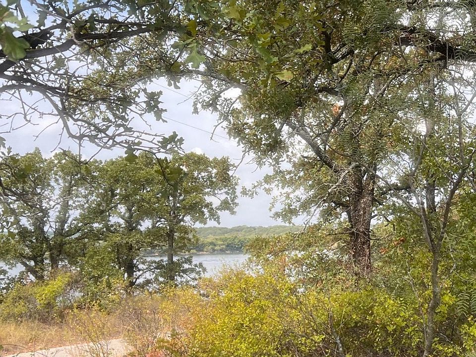 1st image of Lakeside Dr