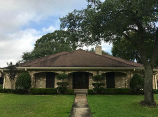 2312 Fairway Cir, Pearland, TX 77581