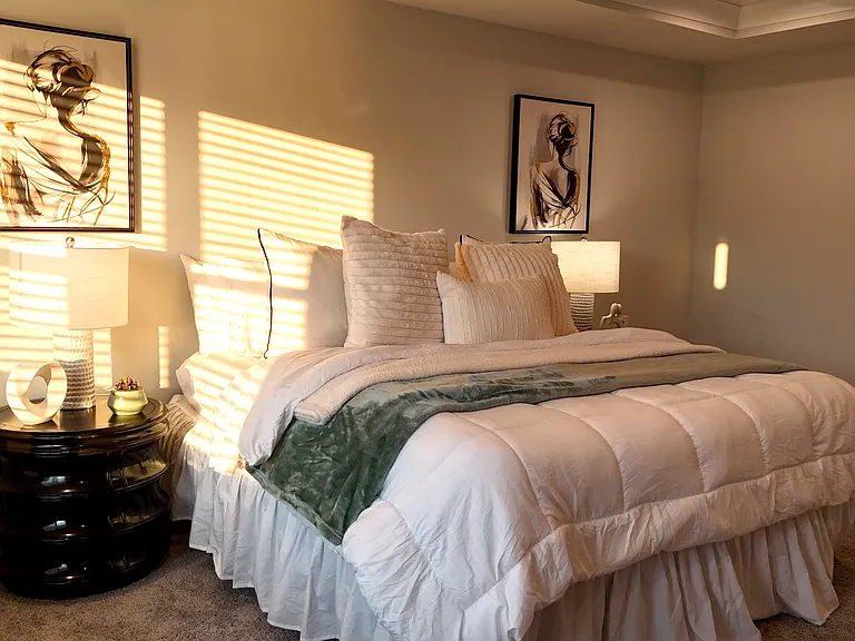 828 Royal Red Ct — Photo 34