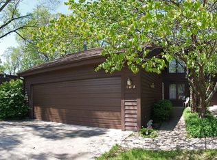 1807 Glenwood Oaks Ct, Urbana, IL