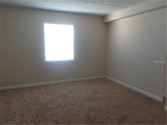 3rd image of 273 Lewfield Cir