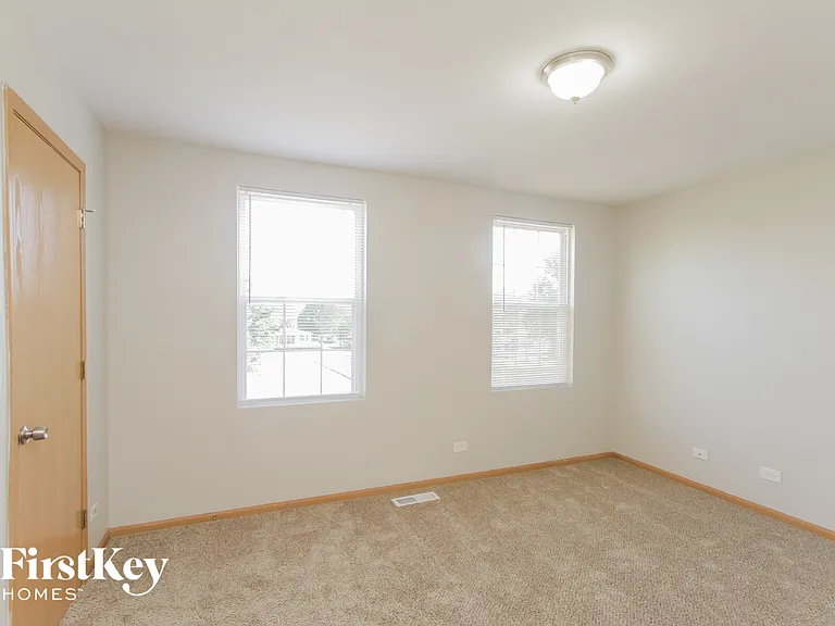1576 Linden Park Ln — Photo 8