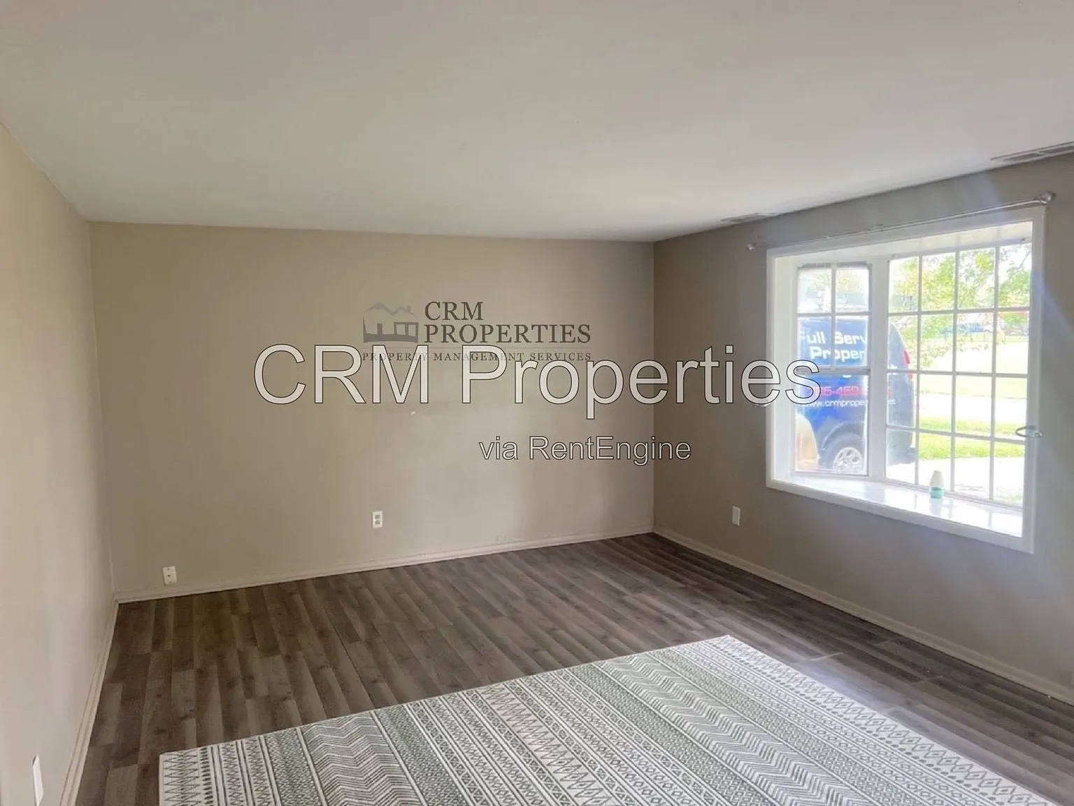 3 bed, 1.0 bath, 1008 sqft, $1,300 — Photo 4
