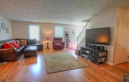 2nd image of 547 Washington St APT A8