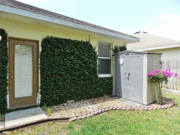 3rd image of 7807 Riverwood Oaks Dr