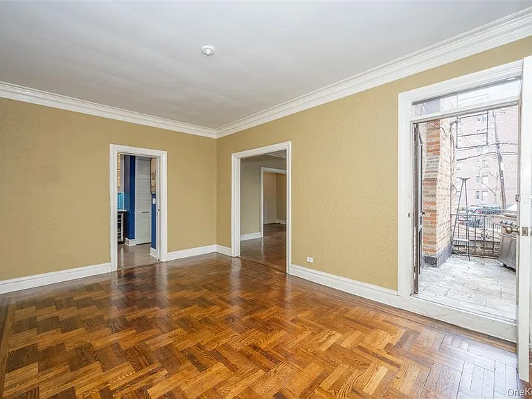 3212 Cambridge Ave #2 — Photo 6