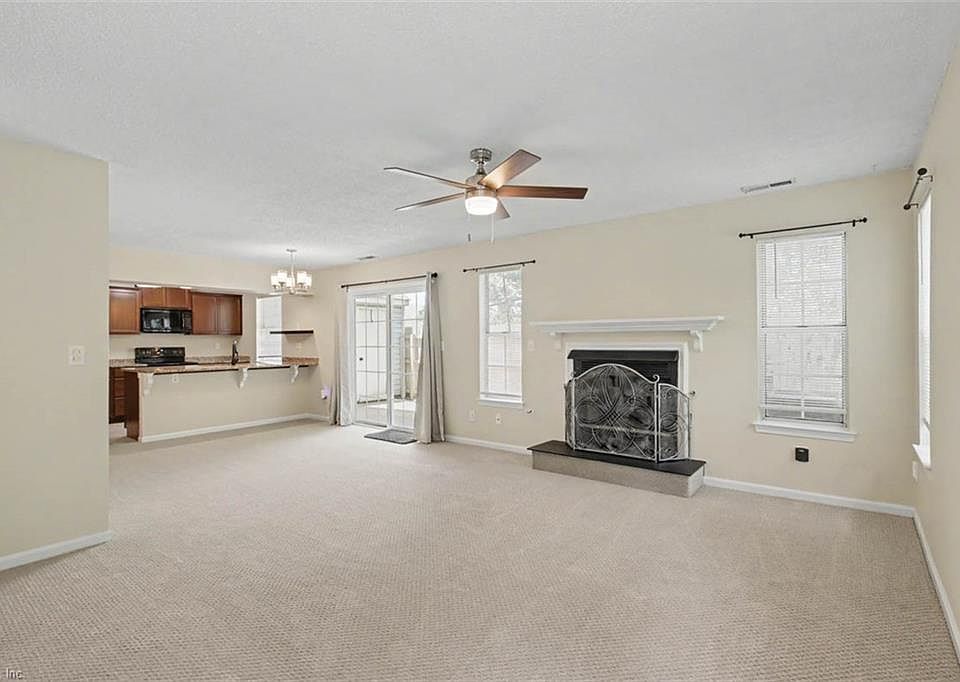 1st image of 4404 Segovia Ct
