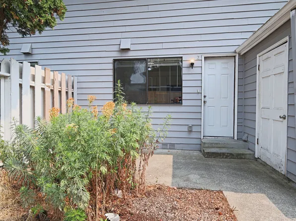 7407 212th St SW, Edmonds, WA 98026
