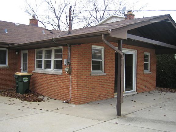 2nd image of 7943 N Neva Ave