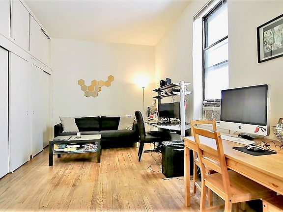 2nd image of 256 W 85th St #1BB