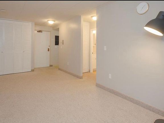 5th image of 179 Presidents Ln Unit 1E