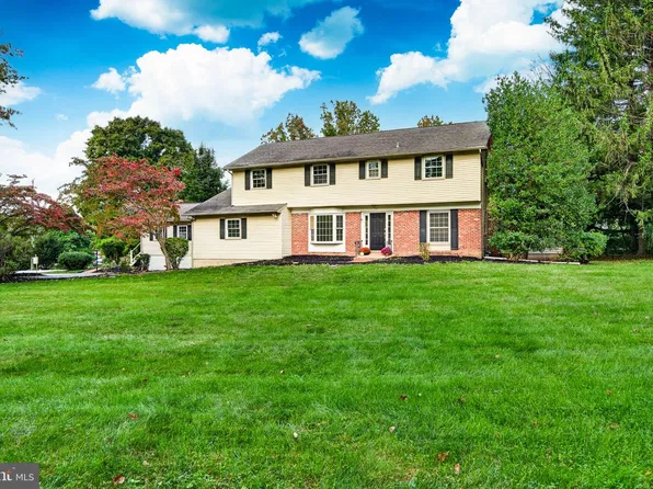 401 Oakland Dr, Downingtown, PA 19335
