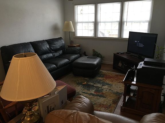 5th image of 1115 Stonehaven Ave